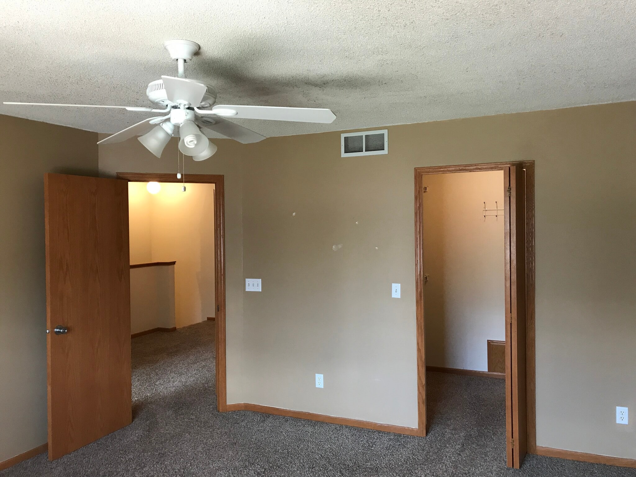 Building Photo - 14179 Plymouth Ave