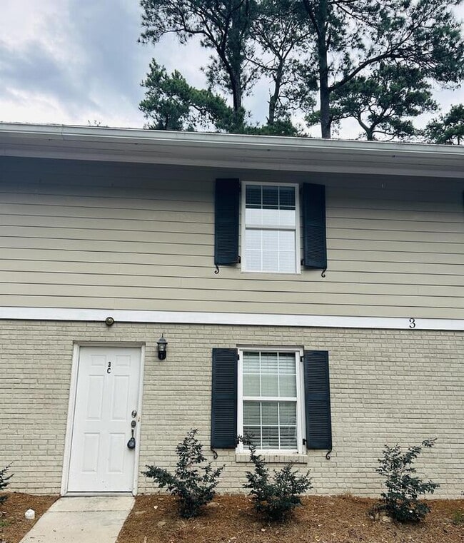 Primary Photo - 3913 Overbrook Drive - 3C