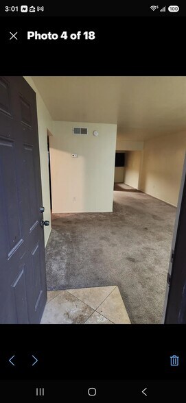 Building Photo - 461 W Holmes Ave