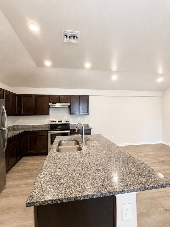 Building Photo - Move in Special + Pets Allowed