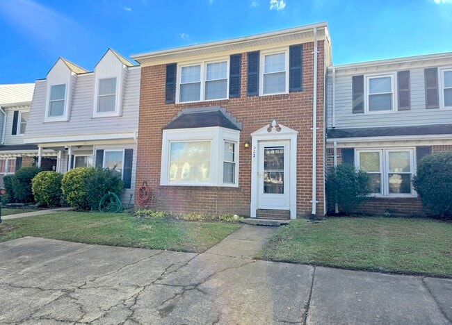 Building Photo - 5221 Johnstown Ln