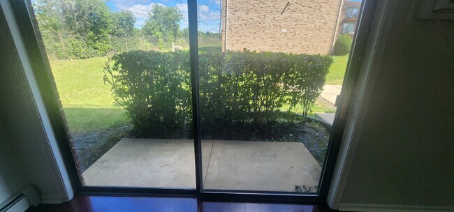 Building Photo - 9290 Hamilton Ct