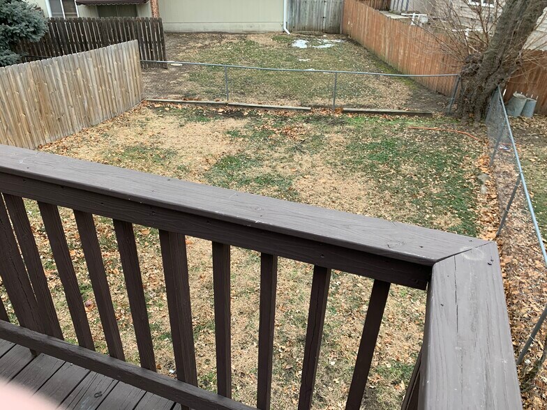Fenced in yard - 4832 Ginny ave