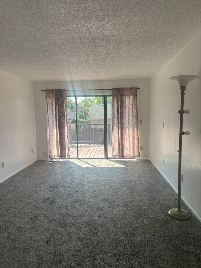 Building Photo - 2774 Jessica Cir