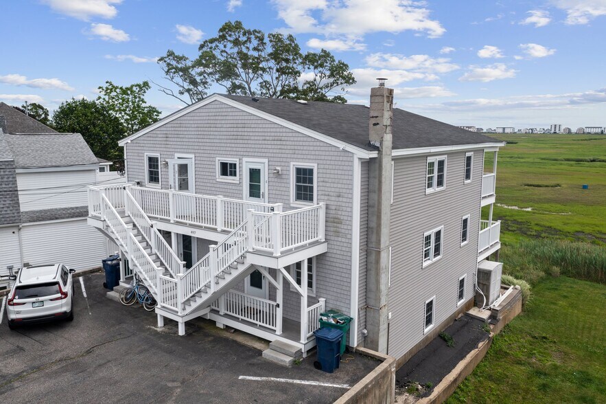 Building Photo - 497 Winnacunnet Rd
