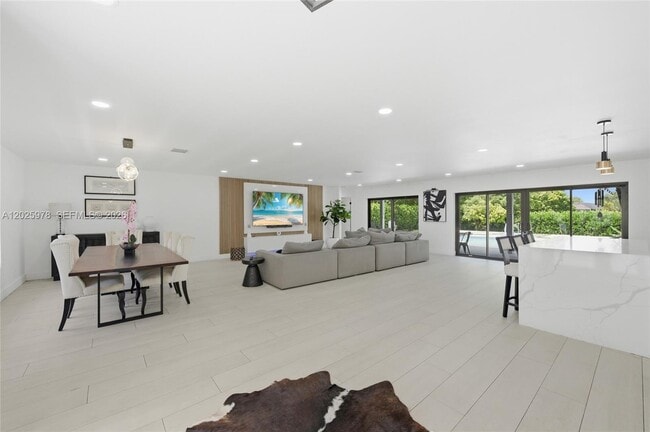 Building Photo - 9935 Ramblewood Dr