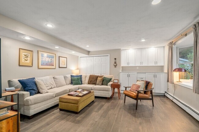 Building Photo - 62 Gregory Rd