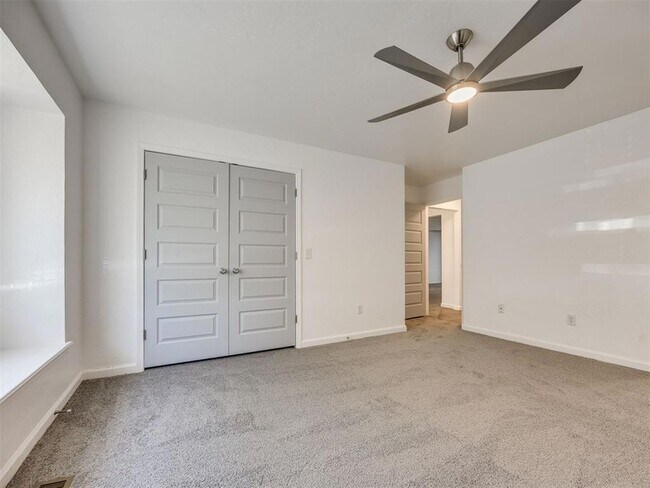 Building Photo - 6312 Overcourt Manor