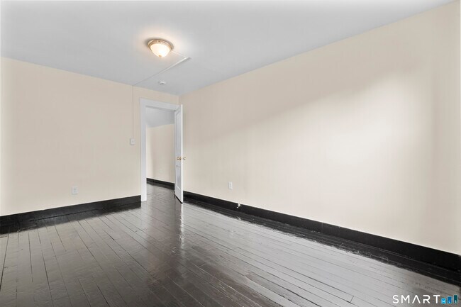 Building Photo - 144 Gilbert Ave