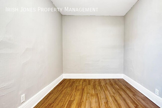 Building Photo - 15 Grove St