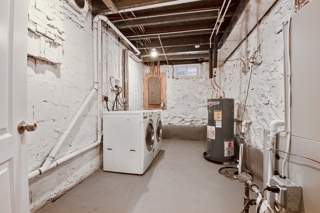 Building Photo - 523 Rappolla St