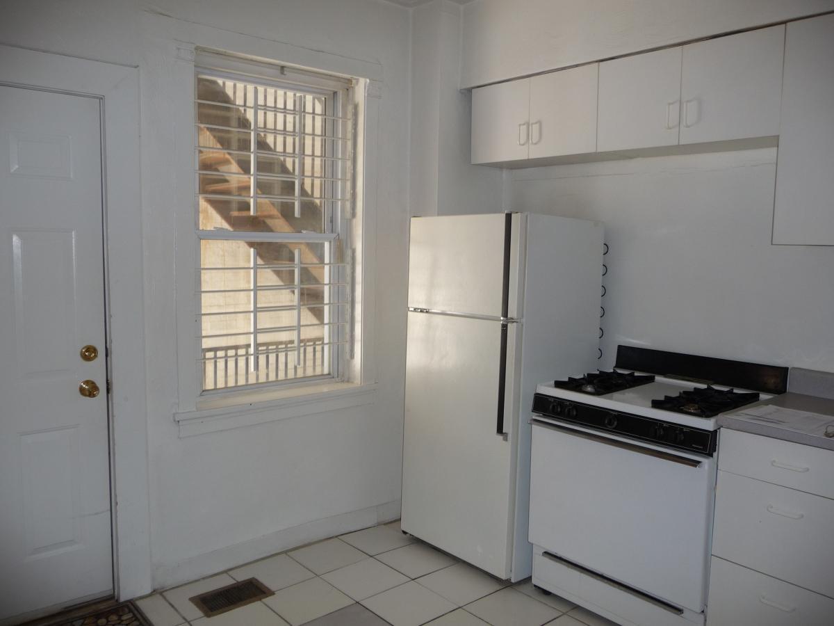 Building Photo - 218 N Craig St