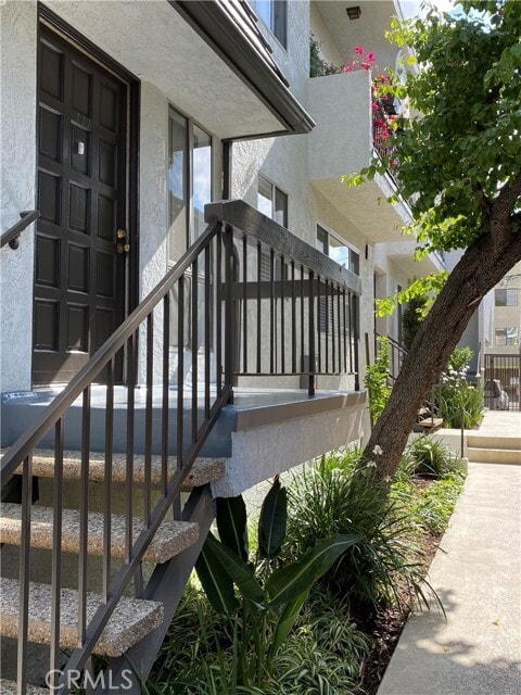 Building Photo - 4534 Vista Del Monte Ave