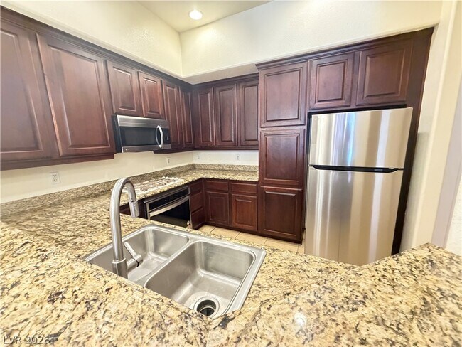 Building Photo - 38 E Serene Ave