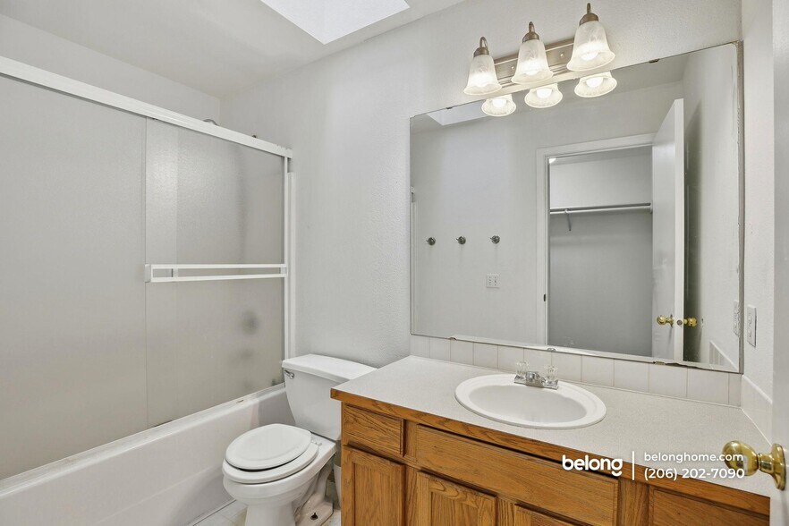 Building Photo - 2525 S 288th St