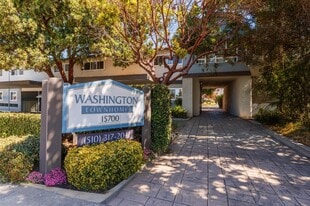Building Photo - Washington Townhomes