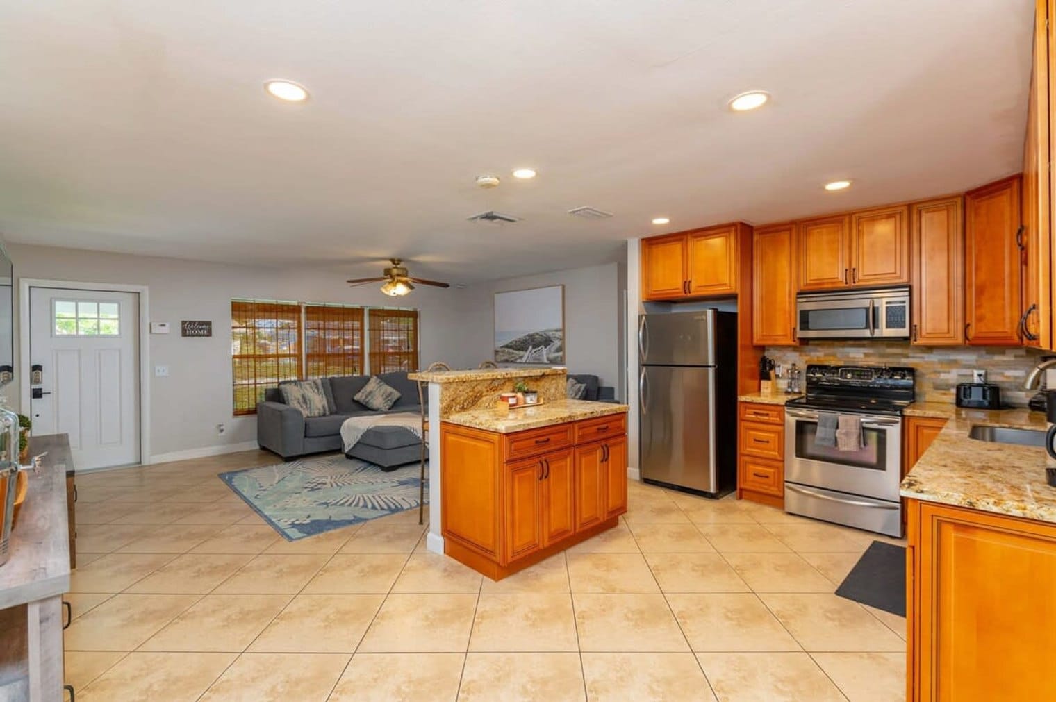 Building Photo - 1183 SE 1st Way