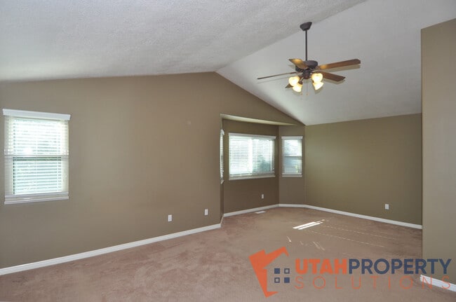 Building Photo - 11758 Chalk Creek Way