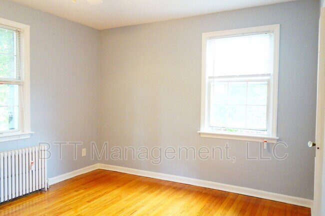 Building Photo - 8007 Garland Ave