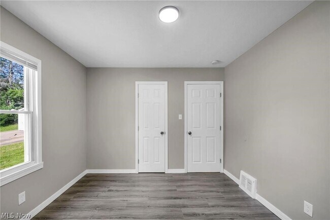Building Photo - 1291 Hardesty Blvd