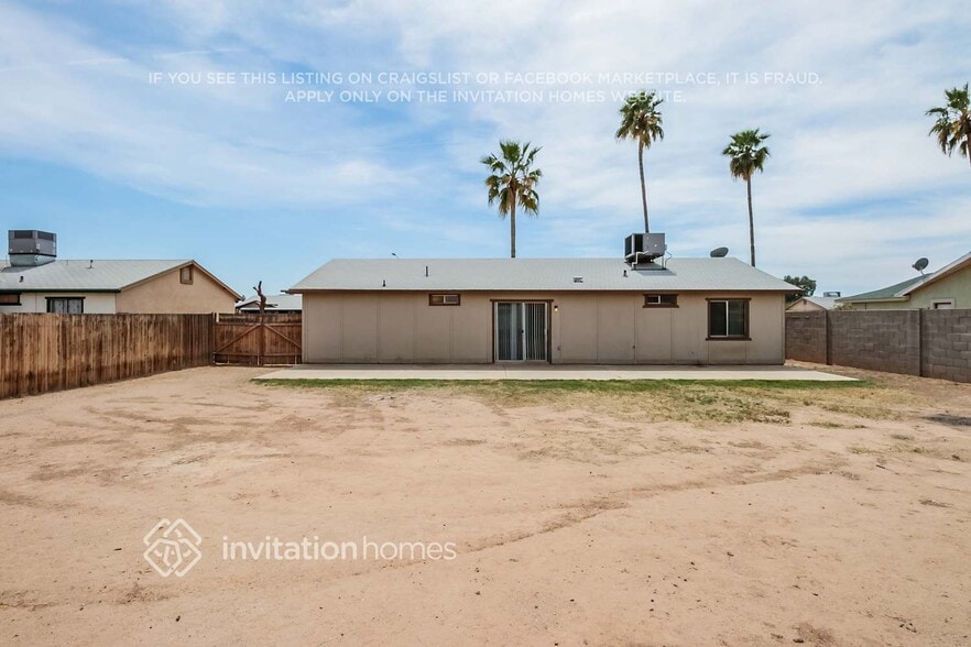 Building Photo - 6808 W Windsor Ave