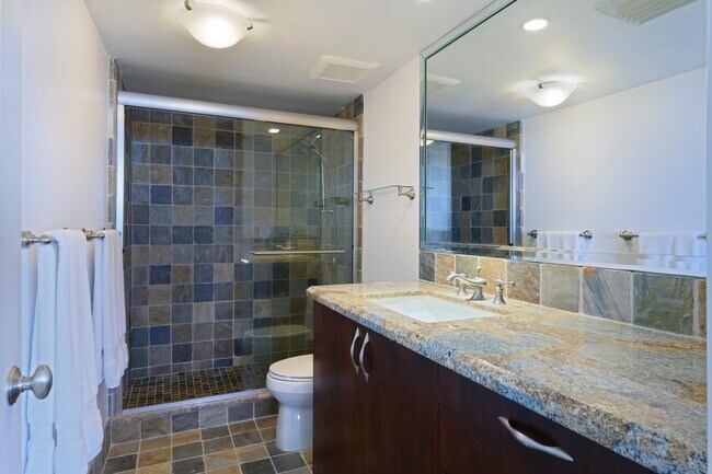 Building Photo - 5200 N Flagler Dr
