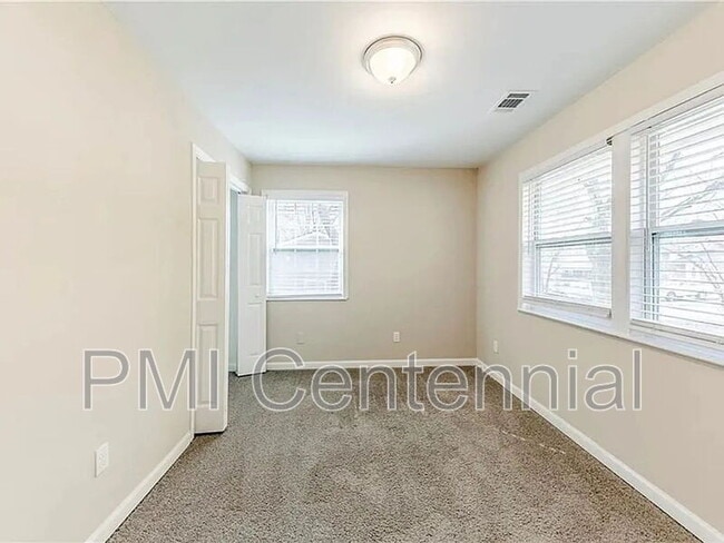 Building Photo - 1760 Spring Ave