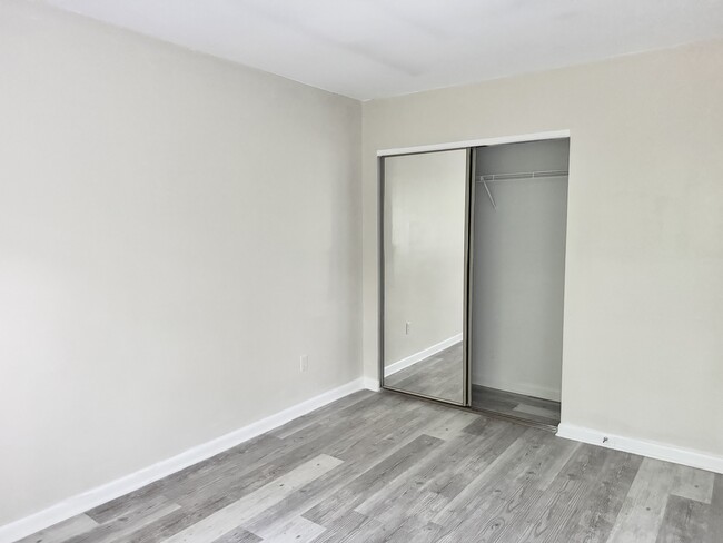 Building Photo - 202 Finley Forest Dr