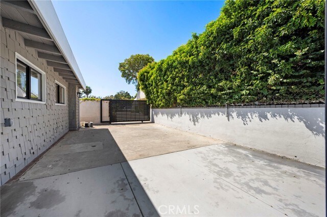 Building Photo - 1560 Sunset Ridge Dr