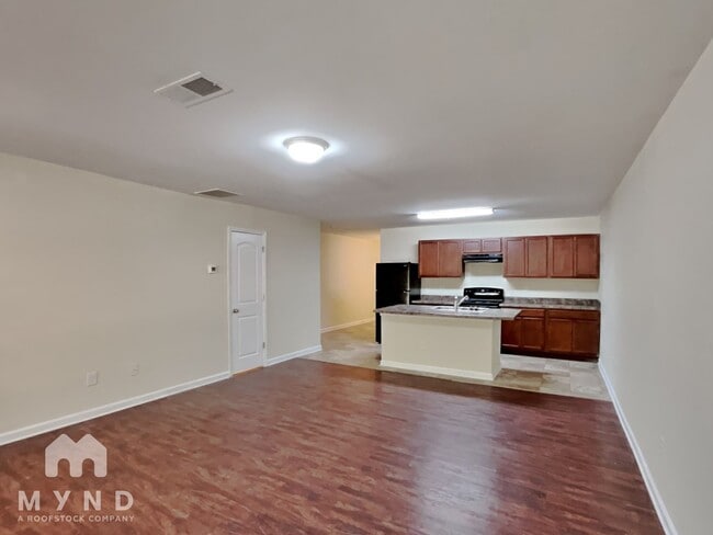 Building Photo - 168 Alton Cir