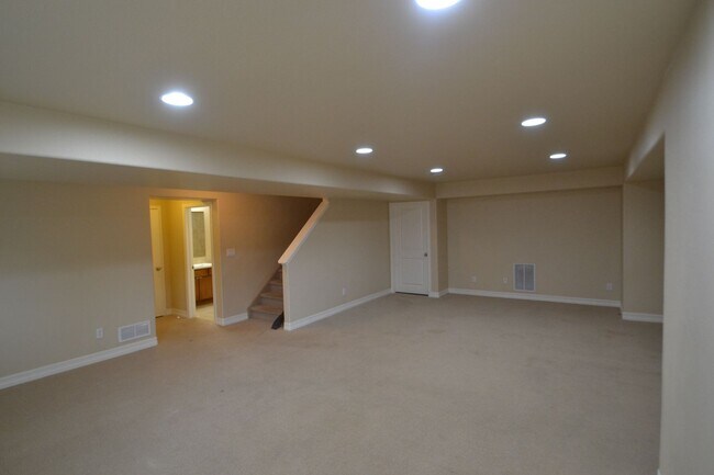 Building Photo - 5079 Farris Creek Ct