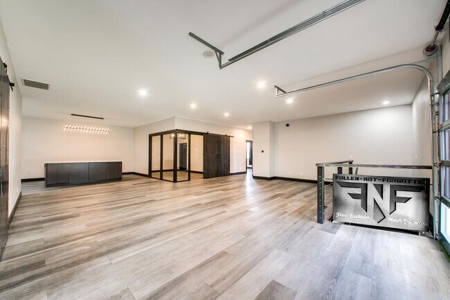 Building Photo - 4105 N Adams St