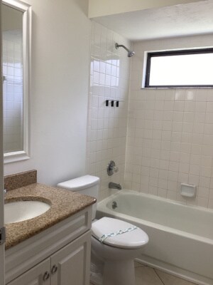 Building Photo - 1308 Monarch Cir