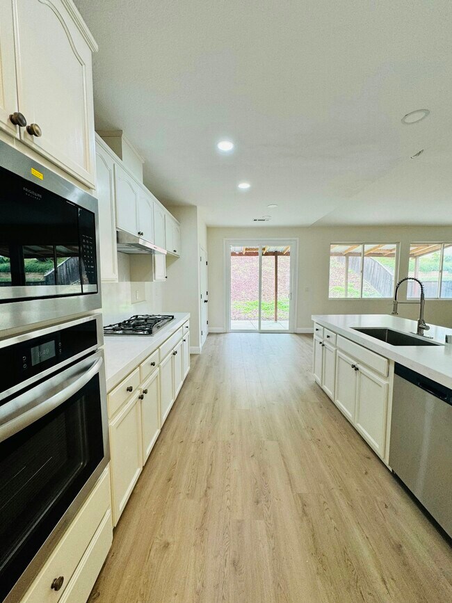 Building Photo - 5368 Rockrose Way