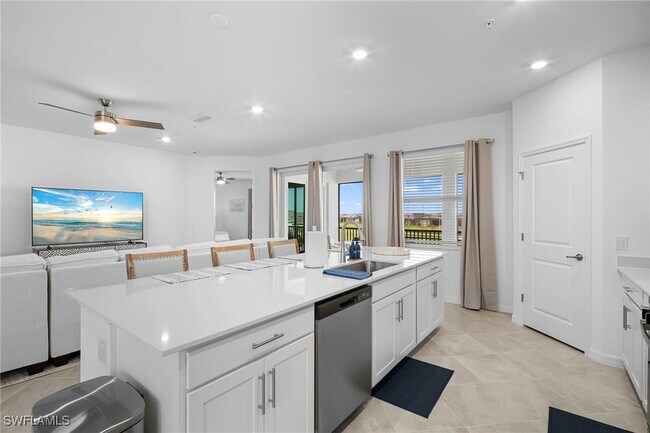 Building Photo - 15158 Bluffton Ln