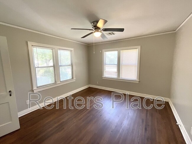 Building Photo - 1618 N Birmingham Pl