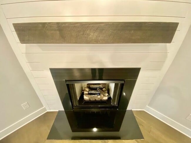 Building Photo - Great location in Athens