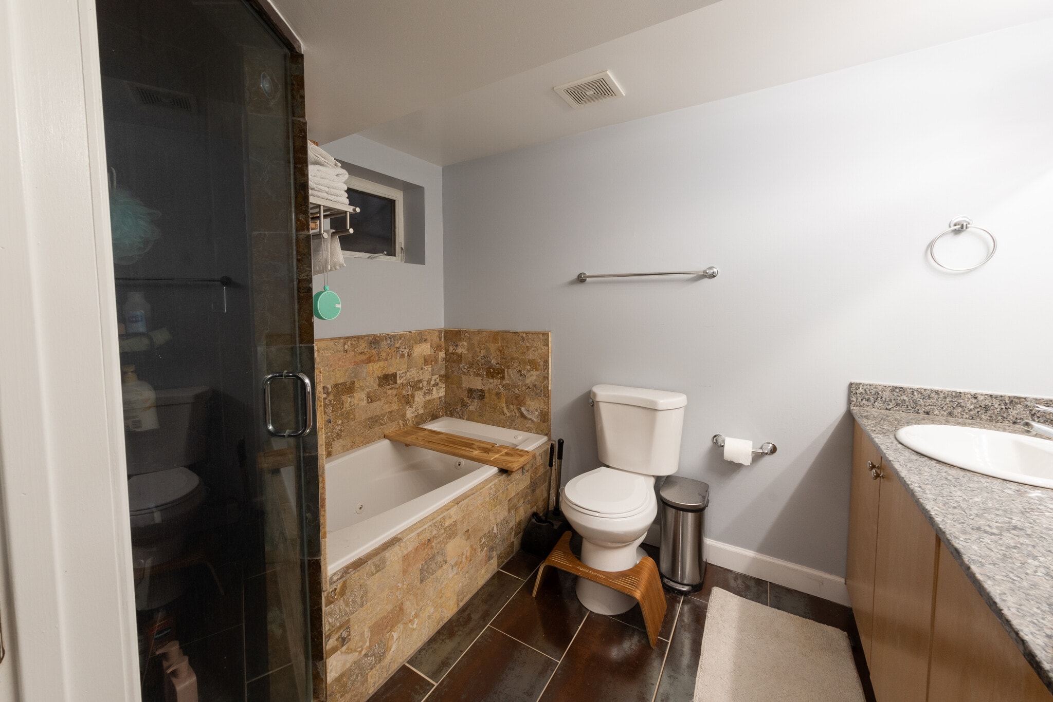 Building Photo - 2844 N Harding Ave