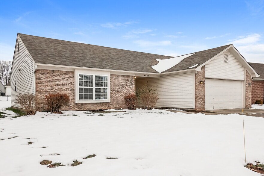 Building Photo - 8406 Southern Springs Way