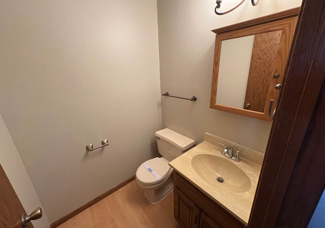 Building Photo - 7362 Paulsen Dr