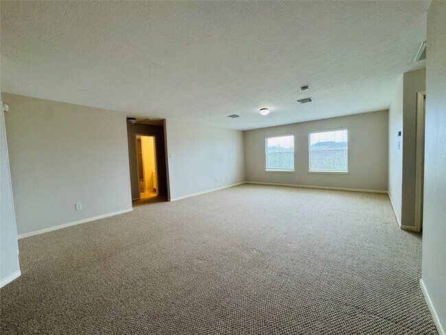 Building Photo - 8003 Beech Park Ln