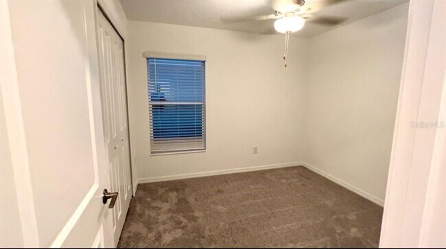Building Photo - 8917 Little Bluestem Dr