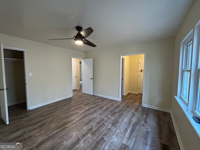 Building Photo - 2637 Jonesboro Rd