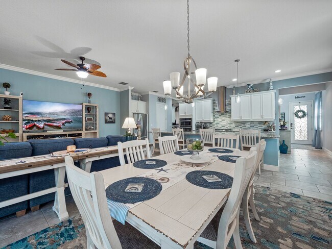 Building Photo - Exclusive Luxury Home in Twin Lakes, St. C...