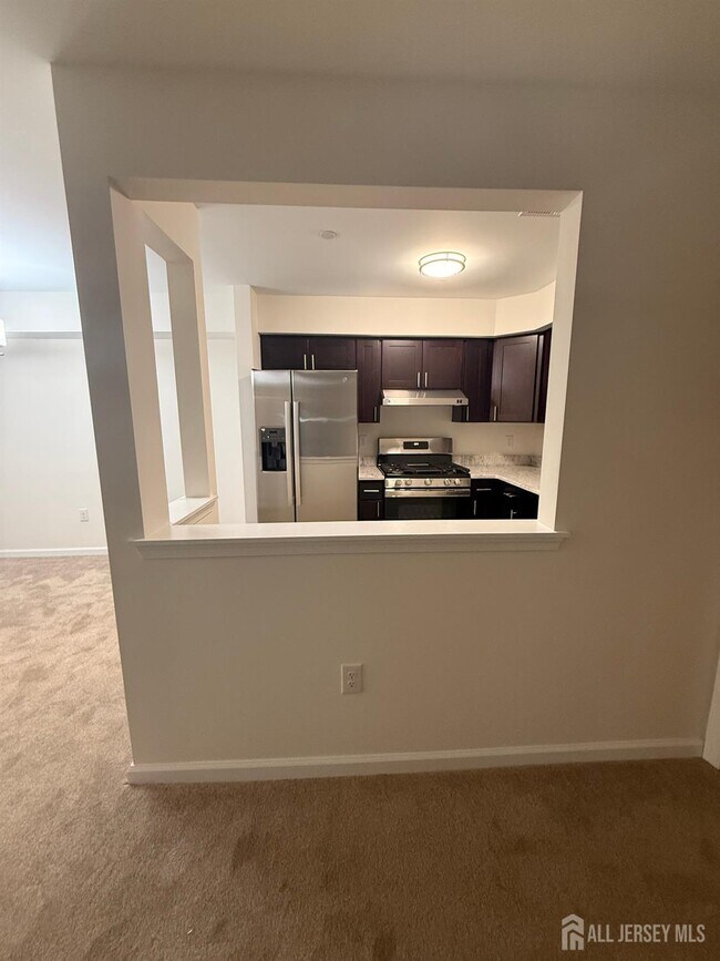 Building Photo - 1217 Waterford Dr