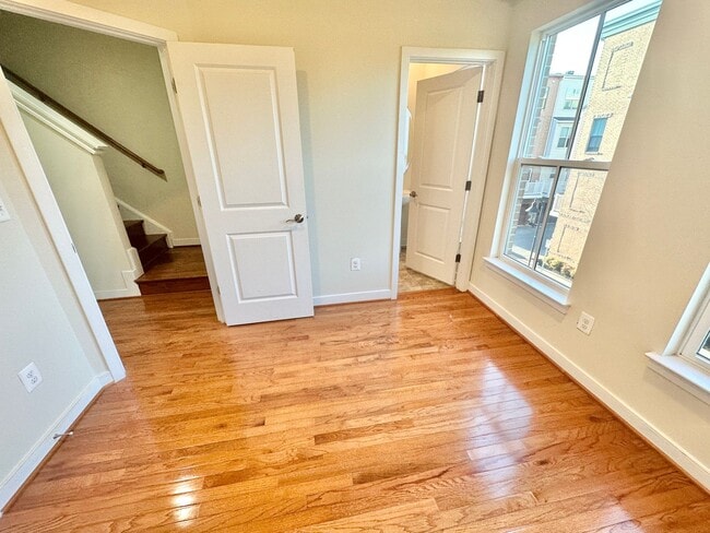 Building Photo - Amazing 3 BR/3.5 BA Townhome in Hyattsville!