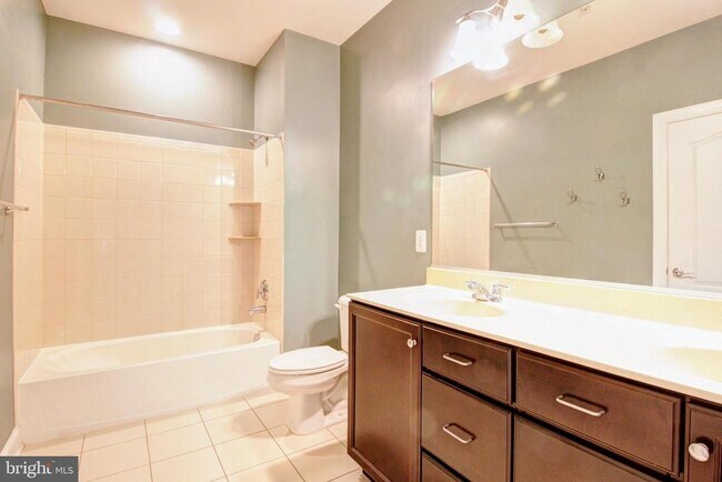 Building Photo - 4105 Brushfield Dr
