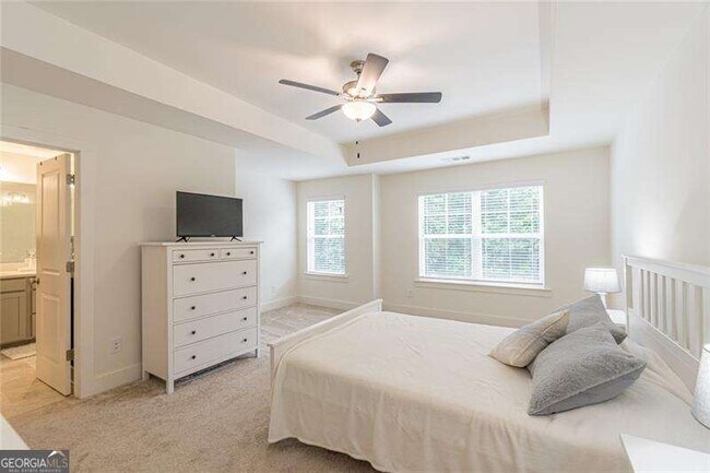Building Photo - 5392 Brooklands Dr