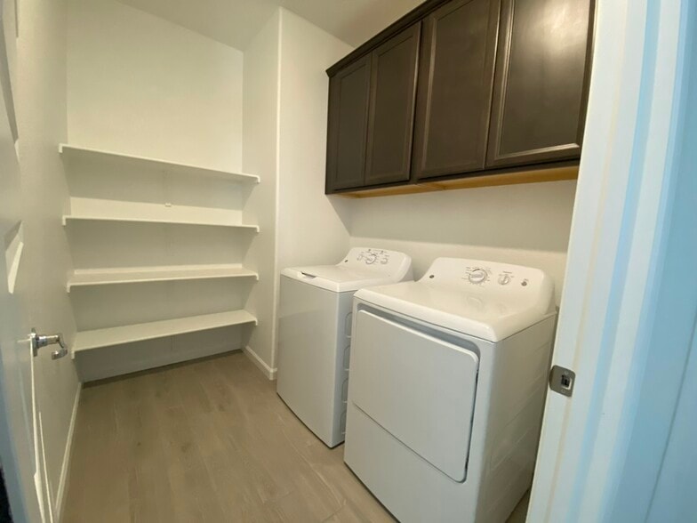 ull-size washer and dryer in dedicated laundry room - 1683 Sandoval Dr