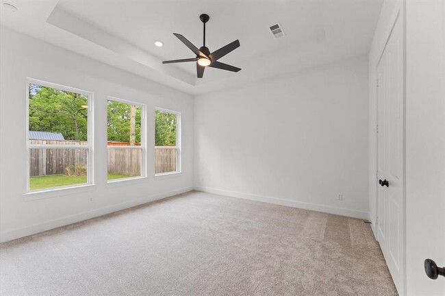 Building Photo - 8218 Sherman Pk Trl